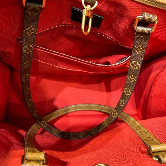 Louis Vuitton Monogram Canvas OnTheGo MM Shoulder Bag Totes - Picture 10 of 11